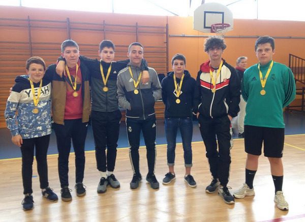 Champions académiques de Futsal !